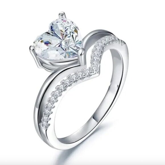 Heart Shaped Diamond Silver Ring Sizes 5 6 7 8 in box NWT New - Picture 6 of 10